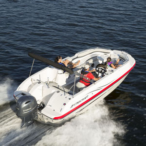 deck-boat hors-bord 1