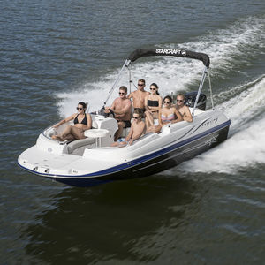deck-boat hors-bord 1