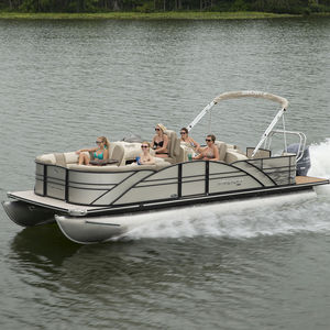 bateau ponton hors-bord