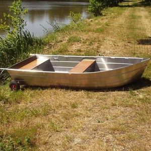 barque hors-bord 1