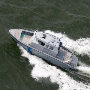 bateau de surveillance 1