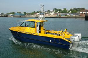 bateau de surveillance 1