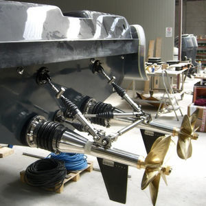 surface drive pour bateau 1