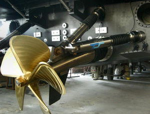 surface drive pour bateau 1
