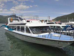 bateau à passagers