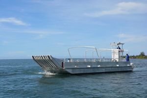 bateau de débarquement 1