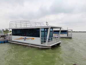 bateau maison catamaran 1