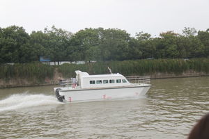bateau à passagers 1