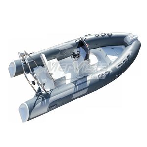 bateau de surveillance 1