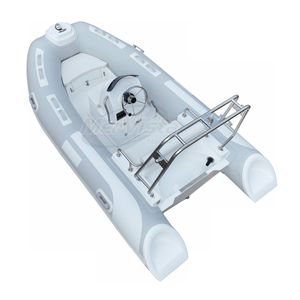 bateau pneumatique hors-bord 1