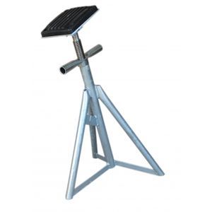 pied de mise sur cale de bateau