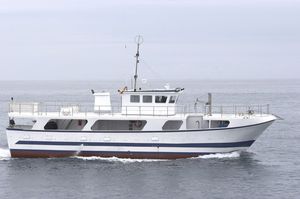 navire de pêche palangrier