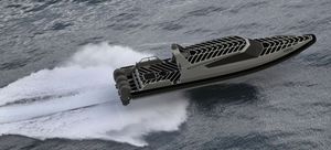bateau de surveillance