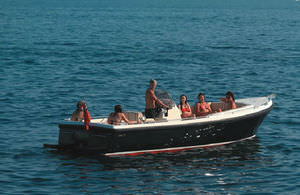 coque open in-bord / traditionnelle / max. 8 personnes