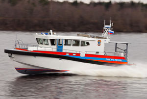 bateau de surveillance