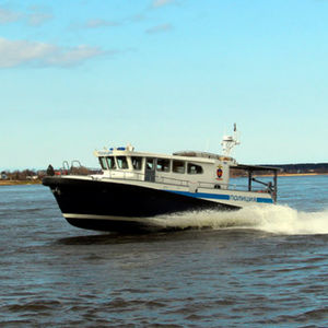 bateau de surveillance
