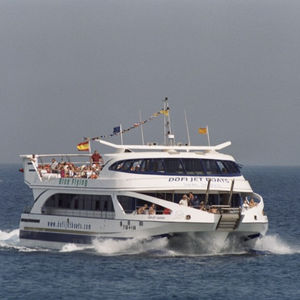 navire à passagers catamaran