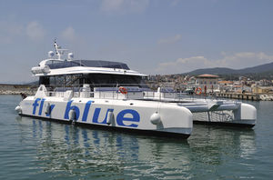 bateau touristique