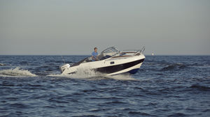 day-cruiser hors-bord 1