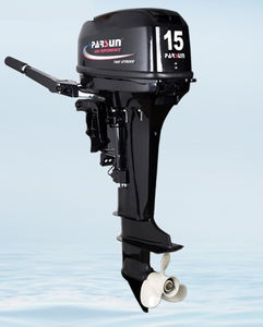 moteur hors-bord