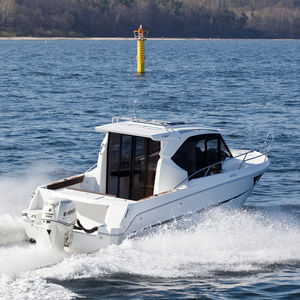 cabin-cruiser hors-bord