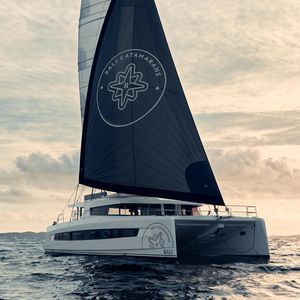 sailing-yacht catamaran 1