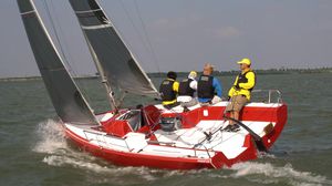 voilier quillard de sport 1