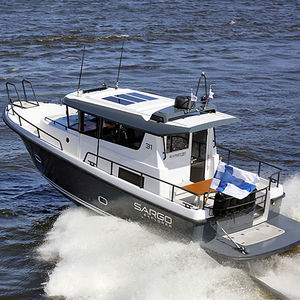 vedette in-bord / bimoteur / hard-top / explorer