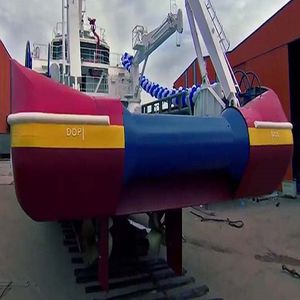 rouleau de poupe pour navire 1