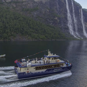 bateau à passagers