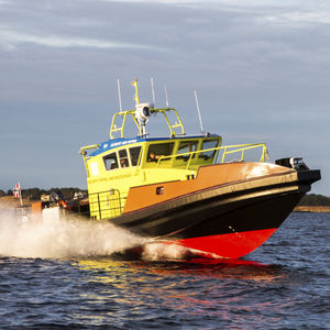 bateau de surveillance