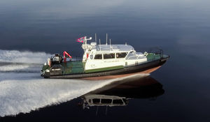 bateau de travail