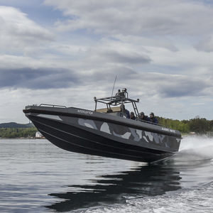 bateau de surveillance