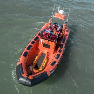 bateau militaire