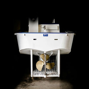 bateau de travail