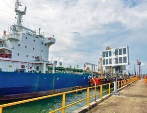 système d'amarrage assisté pour terminal portuaire 1