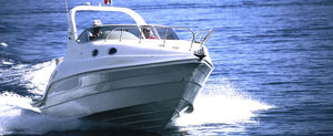 cabin-cruiser open