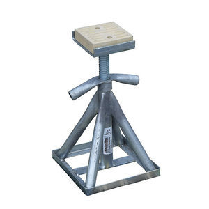 pied de mise sur cale pour bateau 1