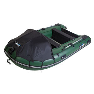 bateau pneumatique hors-bord