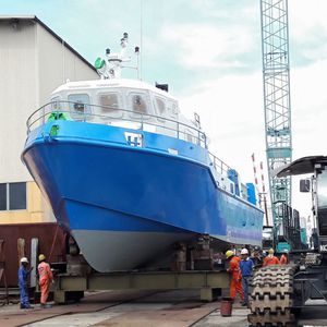 navire de service offshore de ravitaillement
