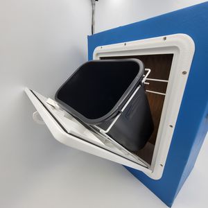 poubelle pour bateau