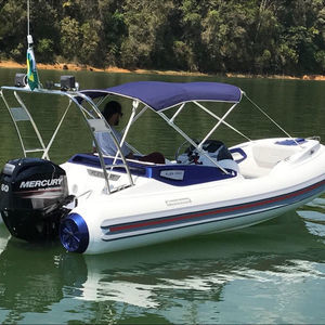 Bimini top pour bateau