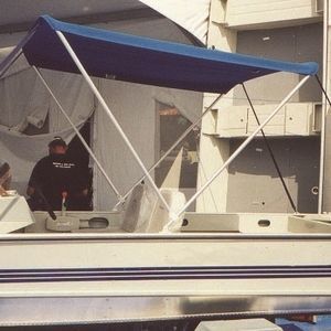 Bimini top pour bateau