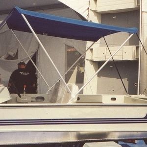 Bimini top pour bateau