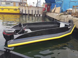 bateau de travail