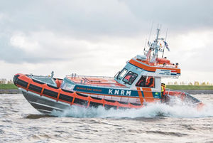 bateau de surveillance 1