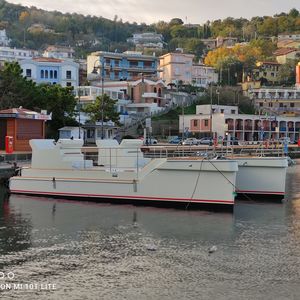 bateau à passagers