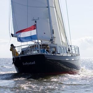 sailing-yacht de grande croisière