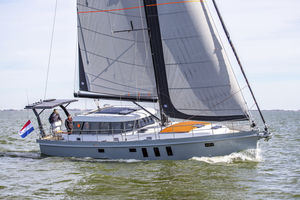 sailing-yacht de croisière