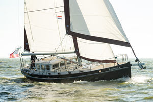 sailing-yacht de croisière côtière